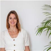 Spanish tutor provinding lessons to adult students of all levels